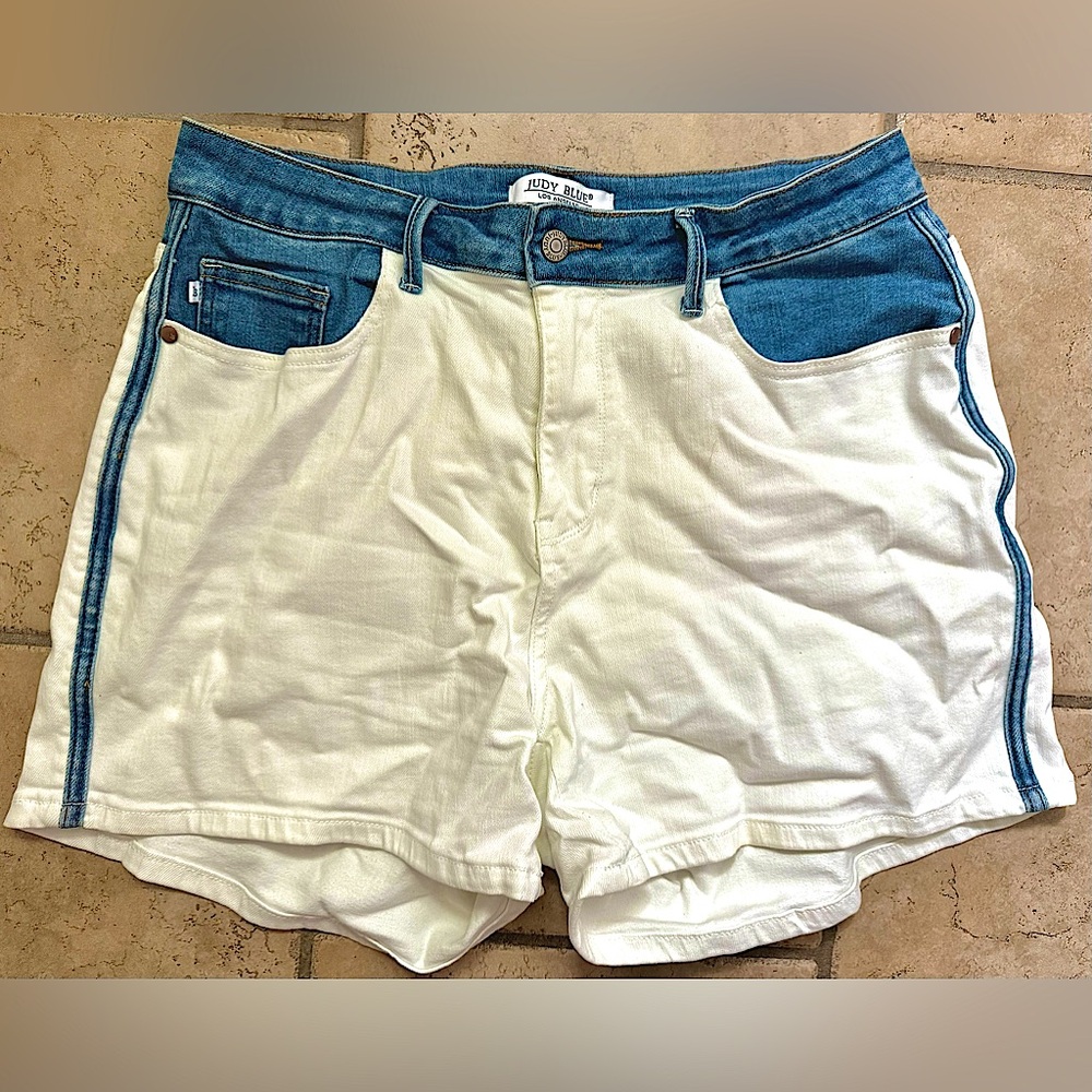 Judy Blue Shorts